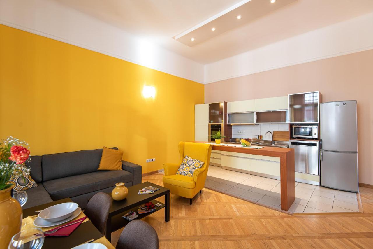 Patrik'S Budapest Center Apartment ภายนอก รูปภาพ