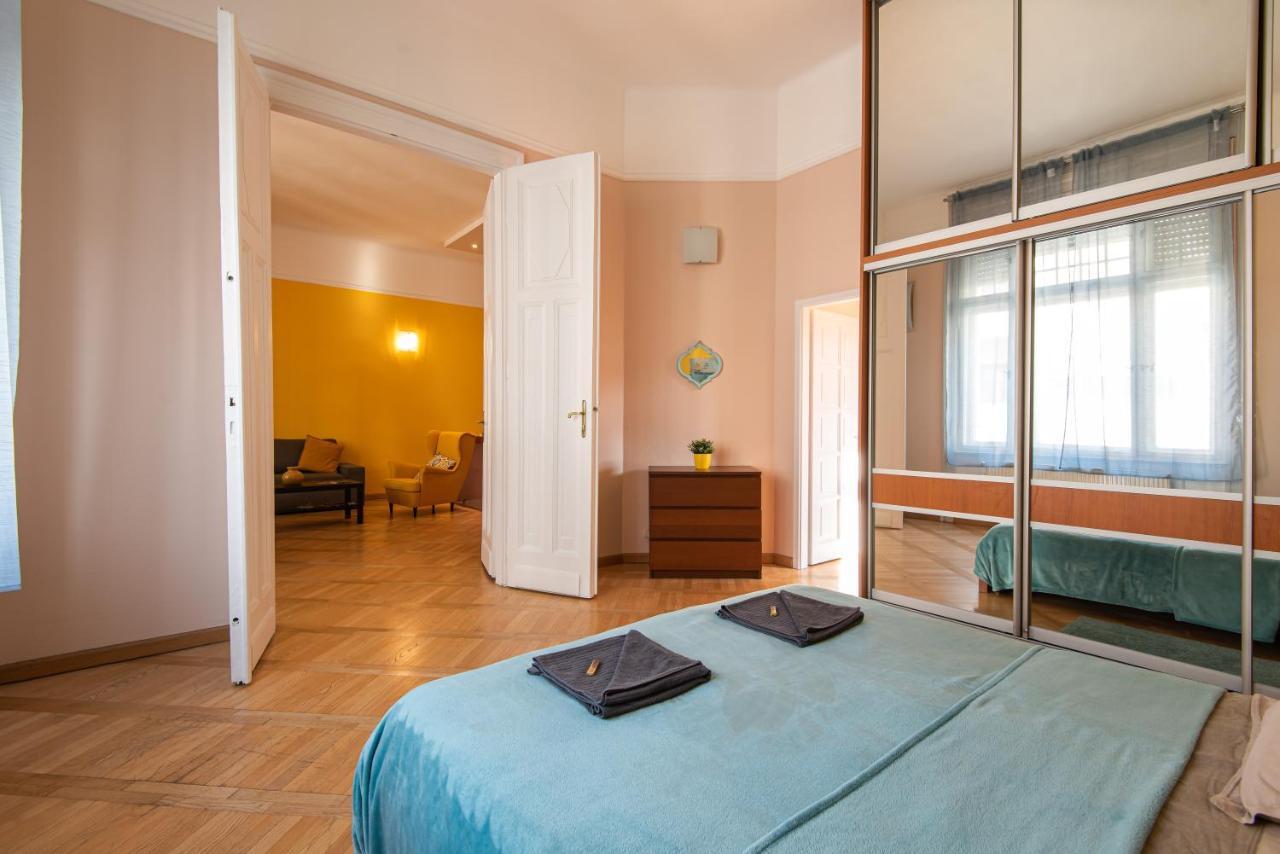 Patrik'S Budapest Center Apartment ภายนอก รูปภาพ
